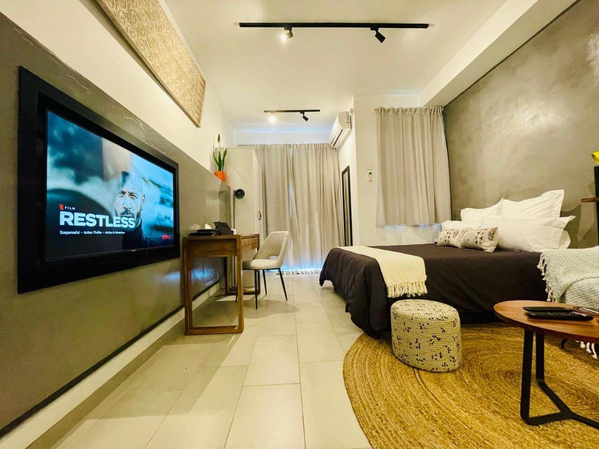 Studio 213 - Ebene Square กาตร์บอร์นส์ ภายนอก รูปภาพ